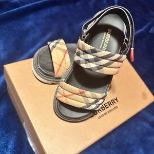 Kids Burberry sandals sz 32 = US sz 1